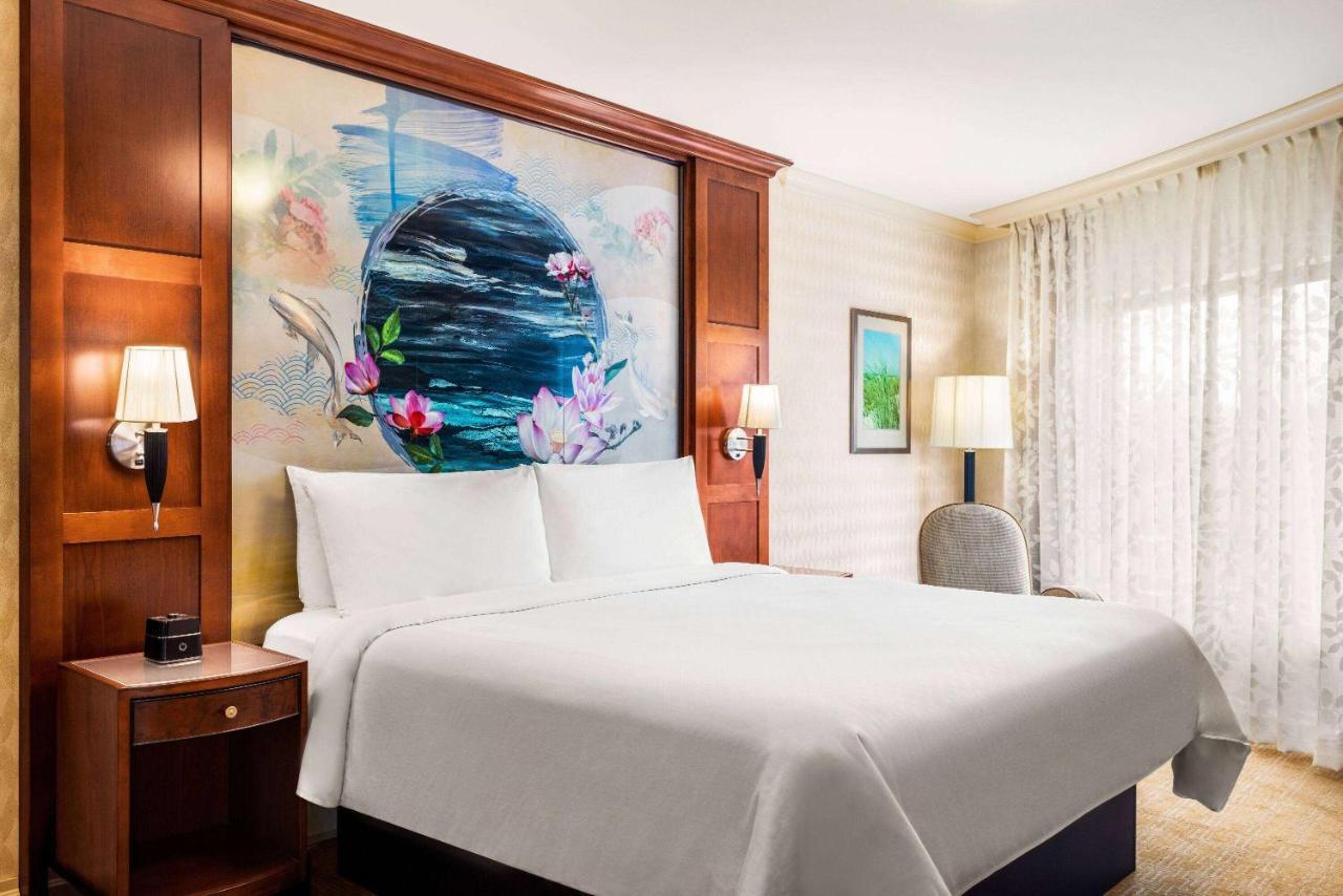 Viana Hotel And Spa, Trademark Collection By Wyndham Westbury Exteriör bild