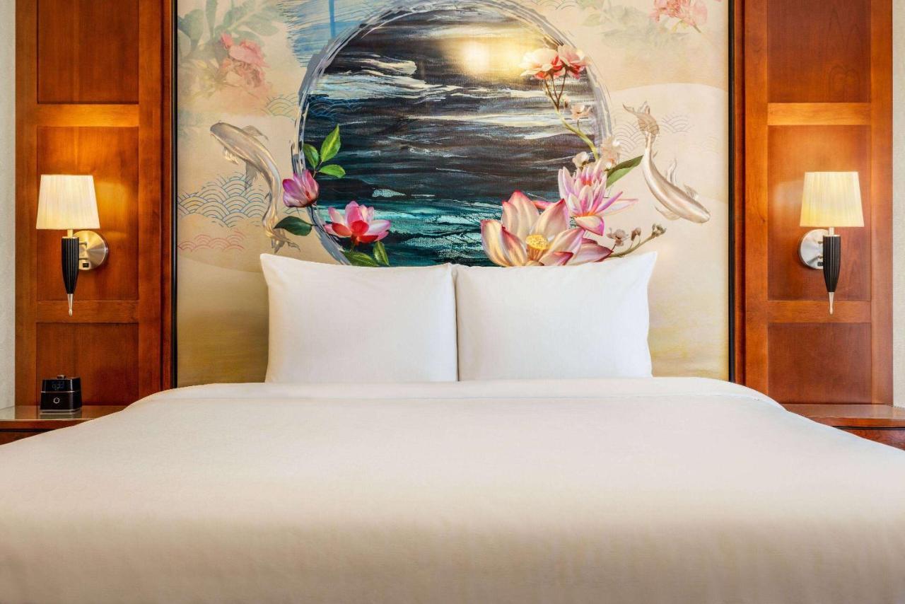 Viana Hotel And Spa, Trademark Collection By Wyndham Westbury Exteriör bild
