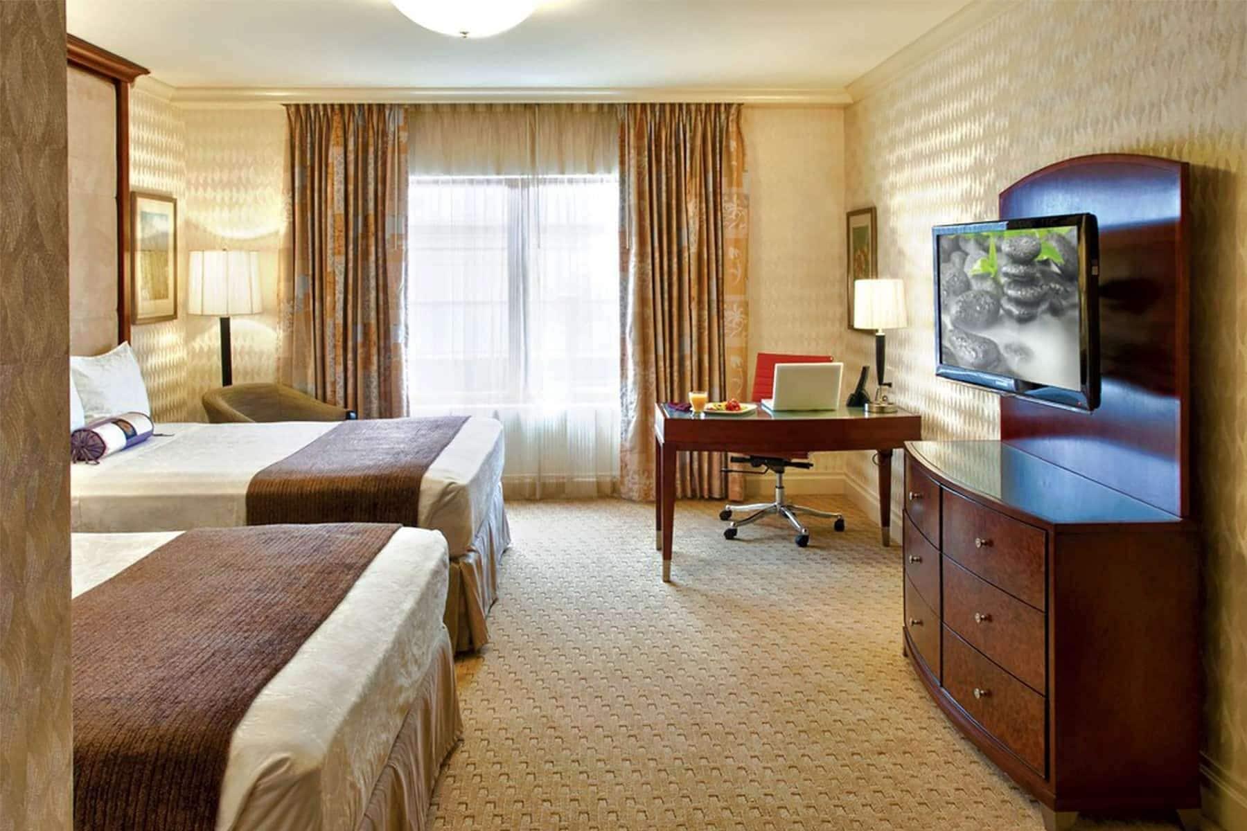 Viana Hotel And Spa, Trademark Collection By Wyndham Westbury Exteriör bild