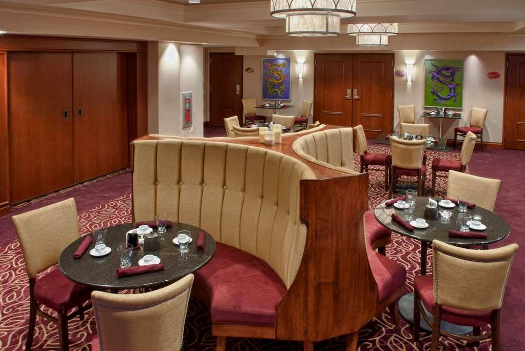 Viana Hotel And Spa, Trademark Collection By Wyndham Westbury Restaurang bild