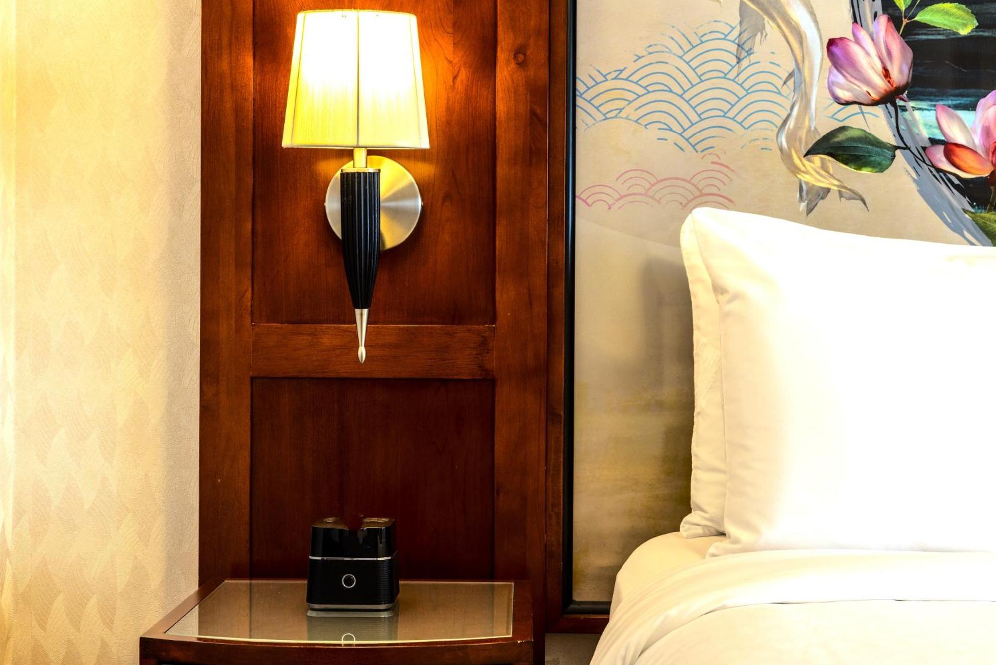 Viana Hotel And Spa, Trademark Collection By Wyndham Westbury Exteriör bild